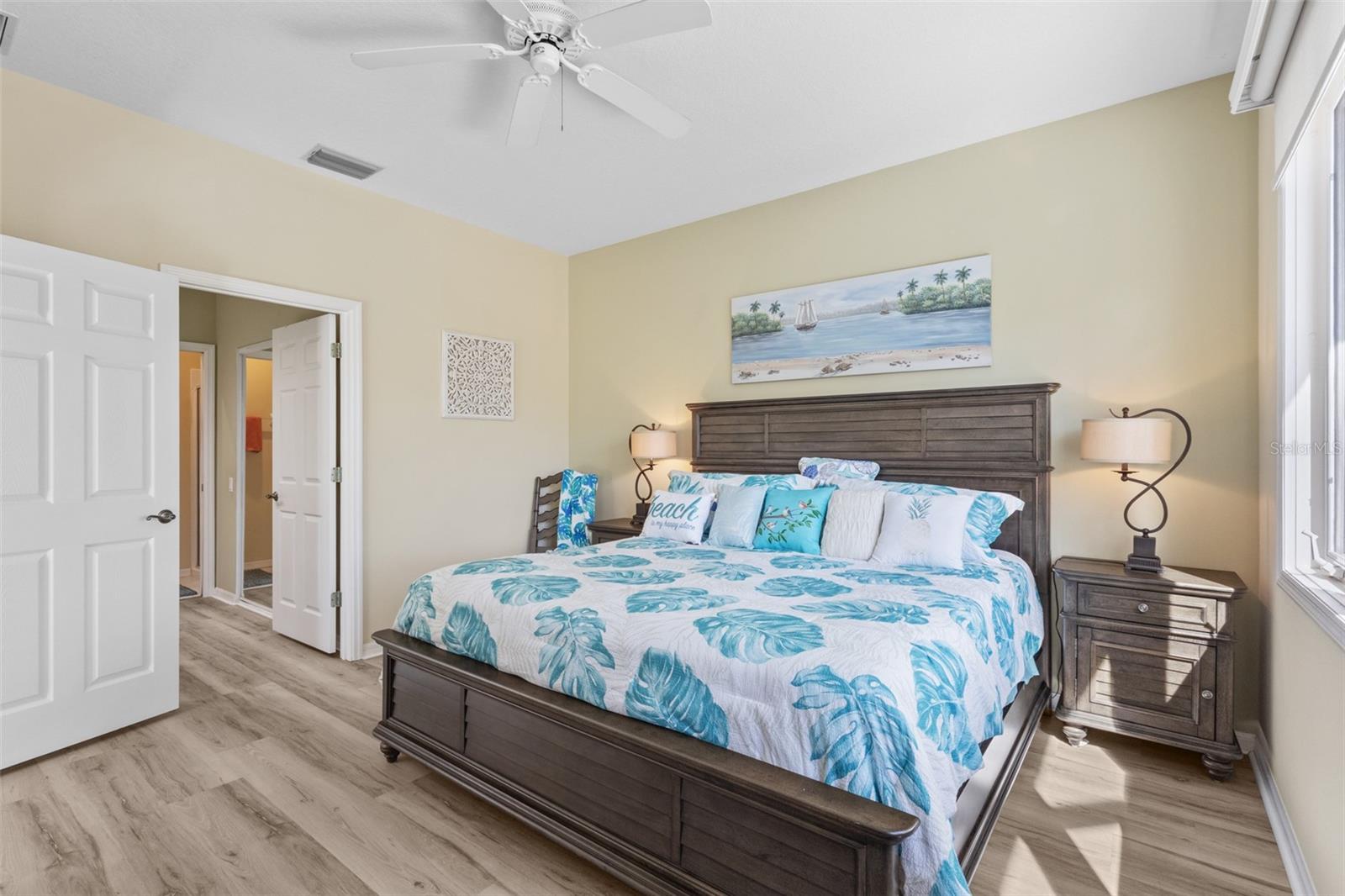 ROSEDALE 8 WESTBURY LAKES - Residential