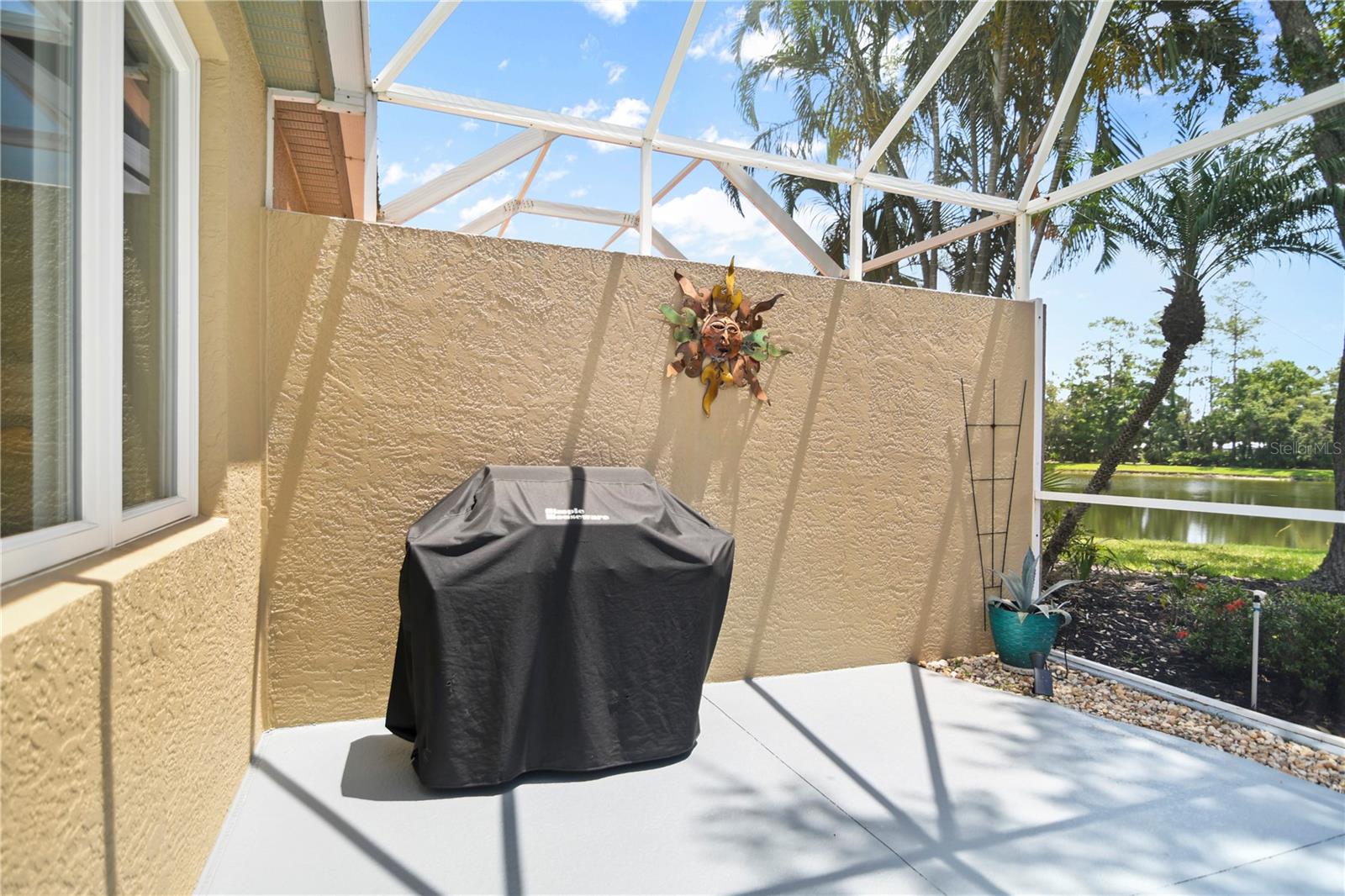 ROSEDALE 8 WESTBURY LAKES - Residential