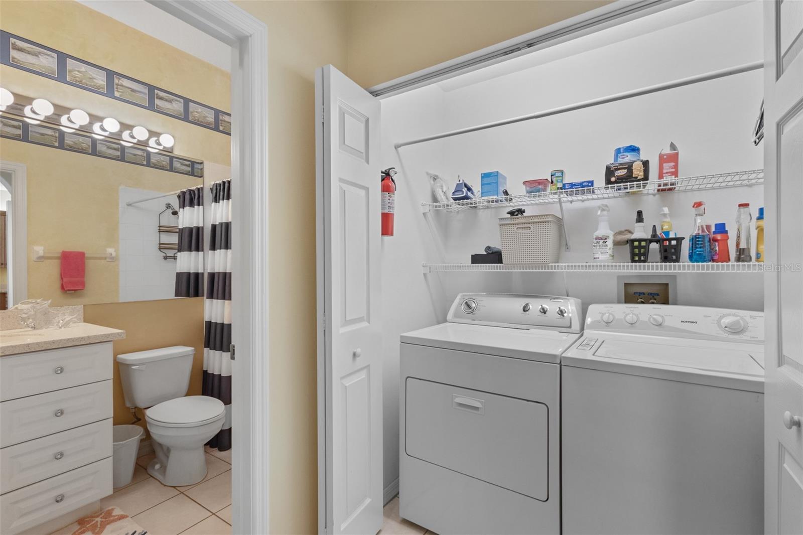 ROSEDALE 8 WESTBURY LAKES - Residential