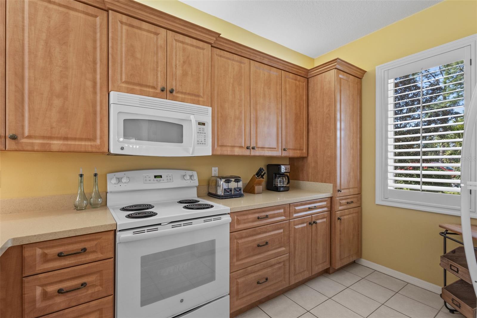 ROSEDALE 8 WESTBURY LAKES - Residential