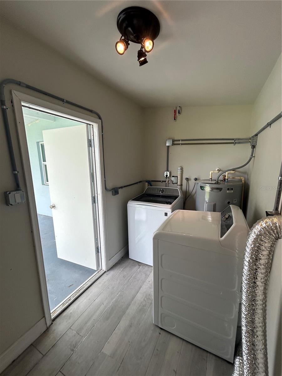 PORT CHARLOTTE SEC 033 - Residential Lease