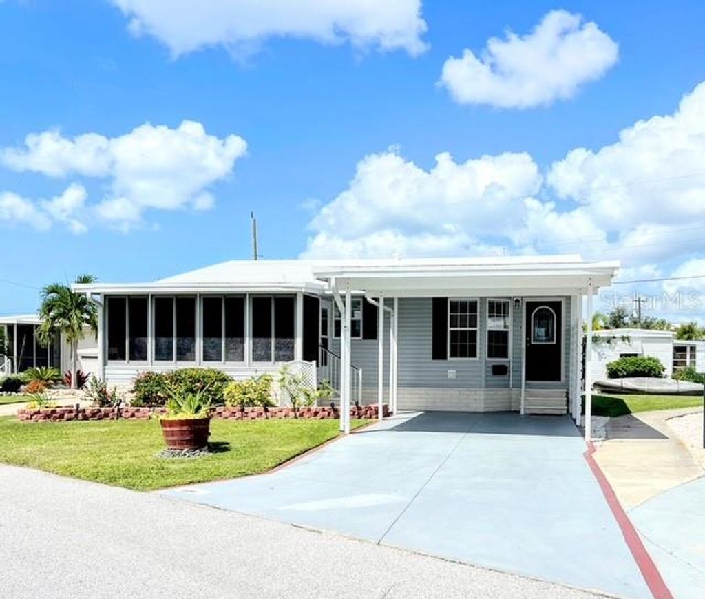 Photo of 634 Leisure #205, Venice, FL 34285 (MLS # N6140941)