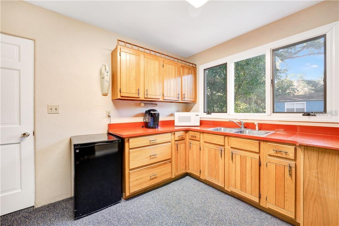 EAST VIEW PARK - Commercial Sale