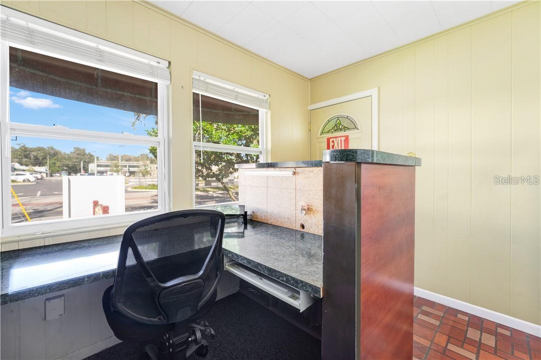 EAST VIEW PARK - Commercial Sale