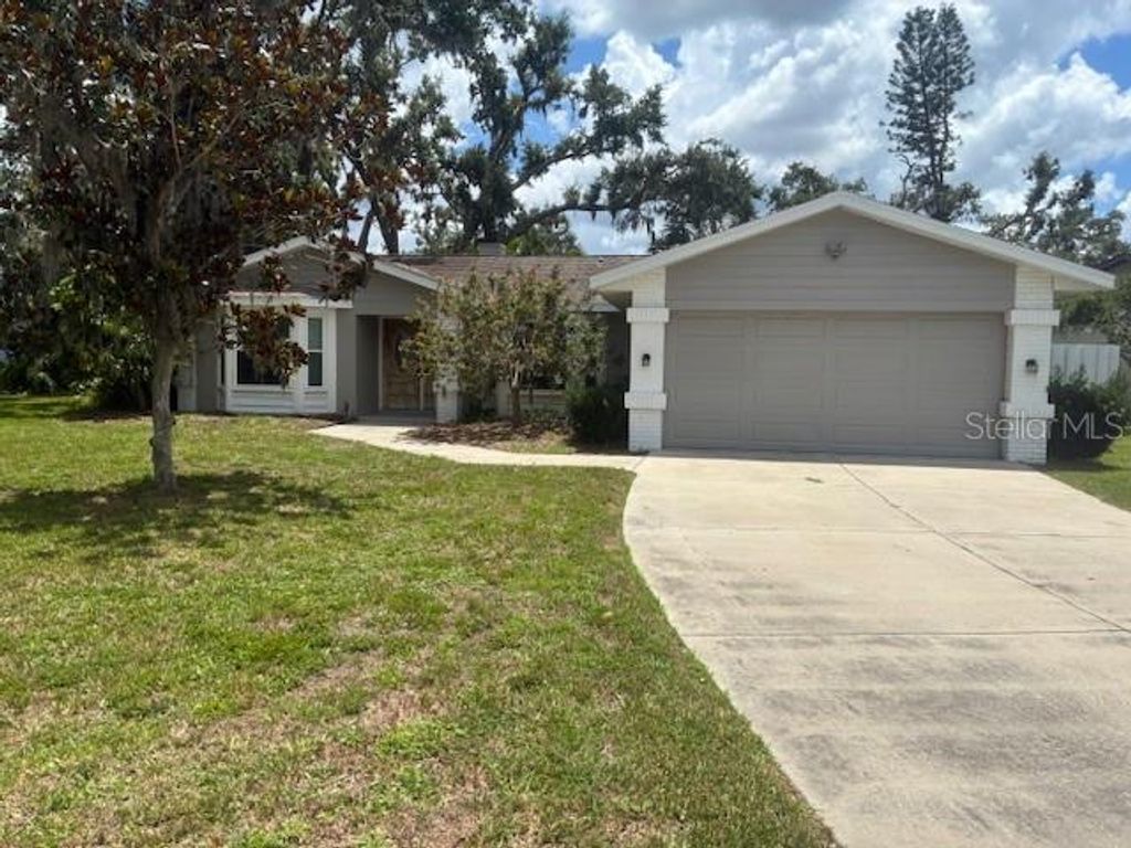Photo of 8033 55th Street E, Palmetto, FL 34221 (MLS # TB8395805)