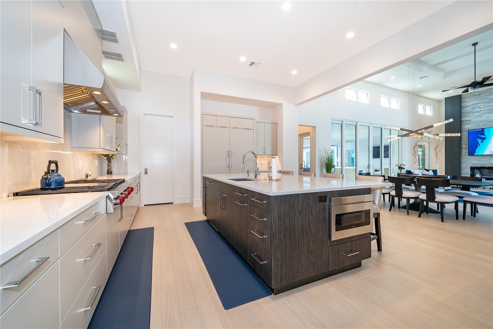 BELLA COLLINA SUB - Residential