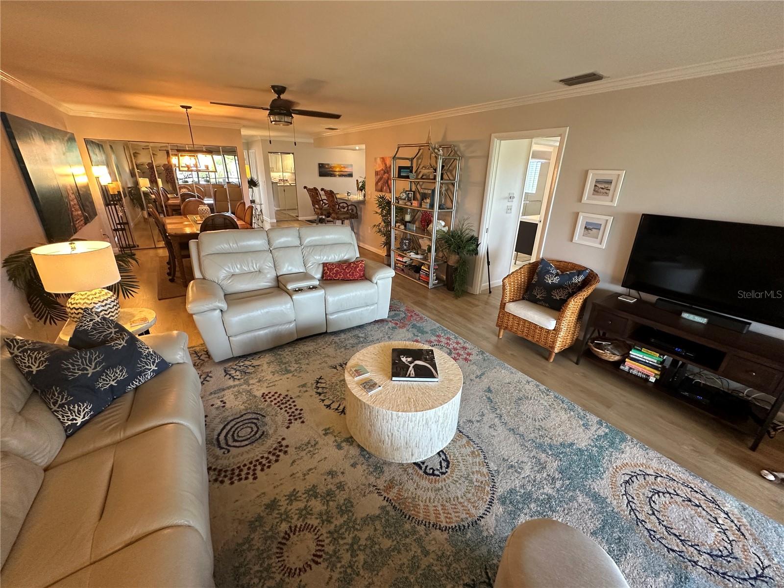 VALENCIA GARDEN CONDO III - Residential Lease