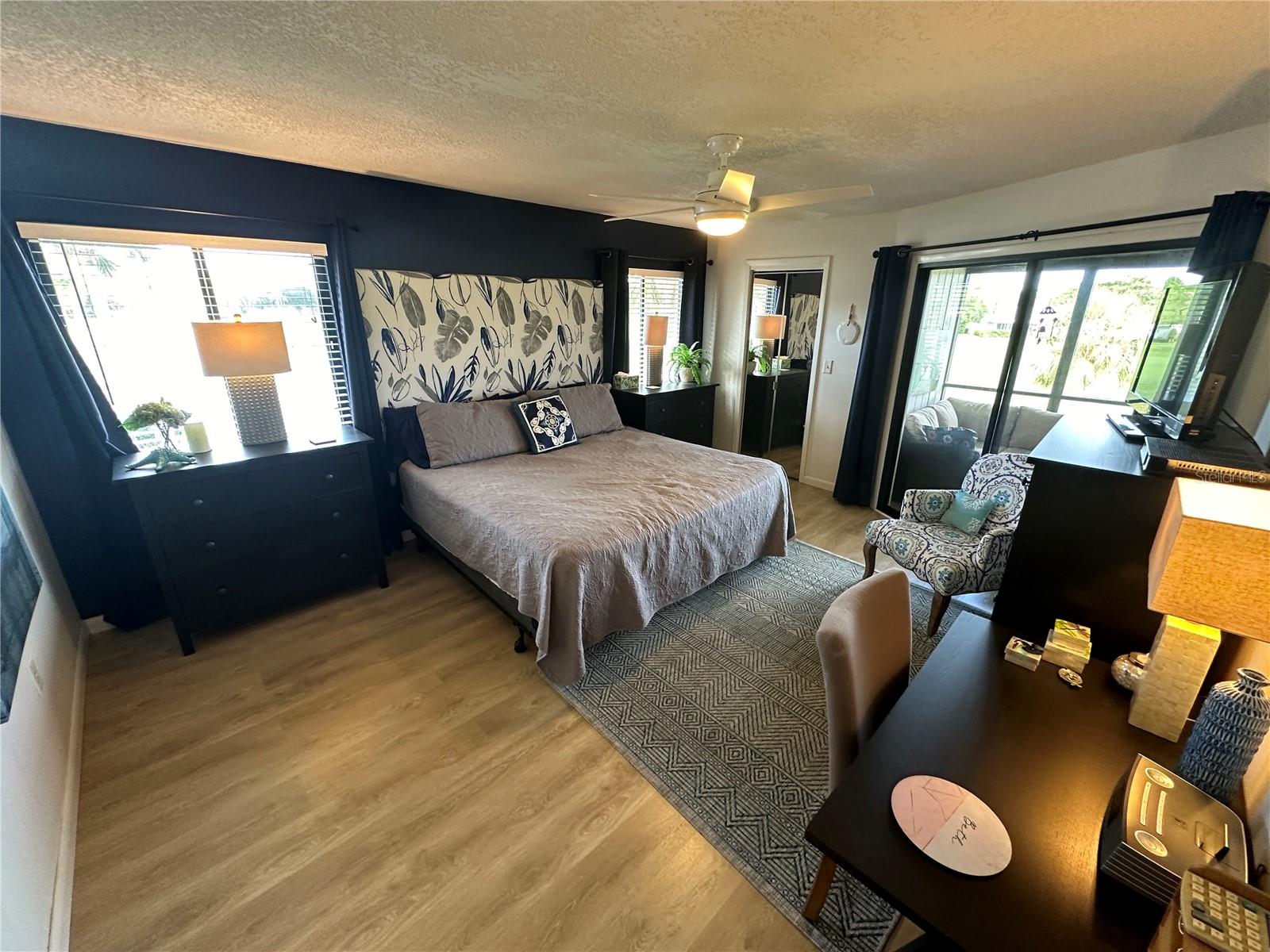 VALENCIA GARDEN CONDO III - Residential Lease