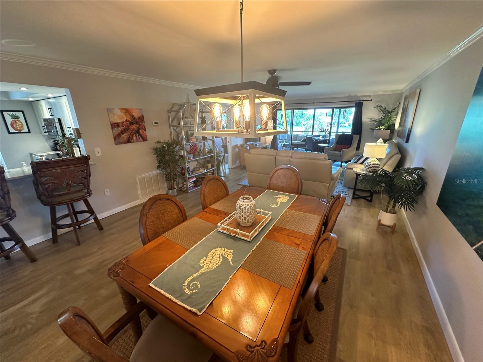 VALENCIA GARDEN CONDO III - Residential Lease