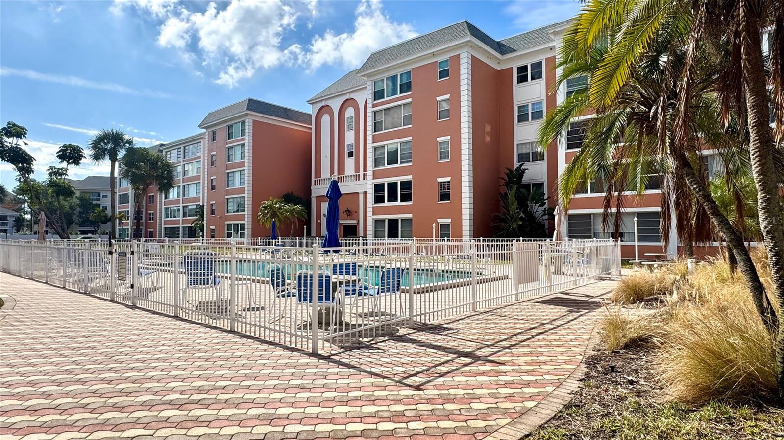 CROSSWINDS COLONY ONE CONDO - Residential