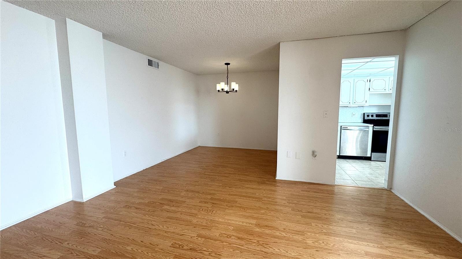 CROSSWINDS COLONY ONE CONDO - Residential