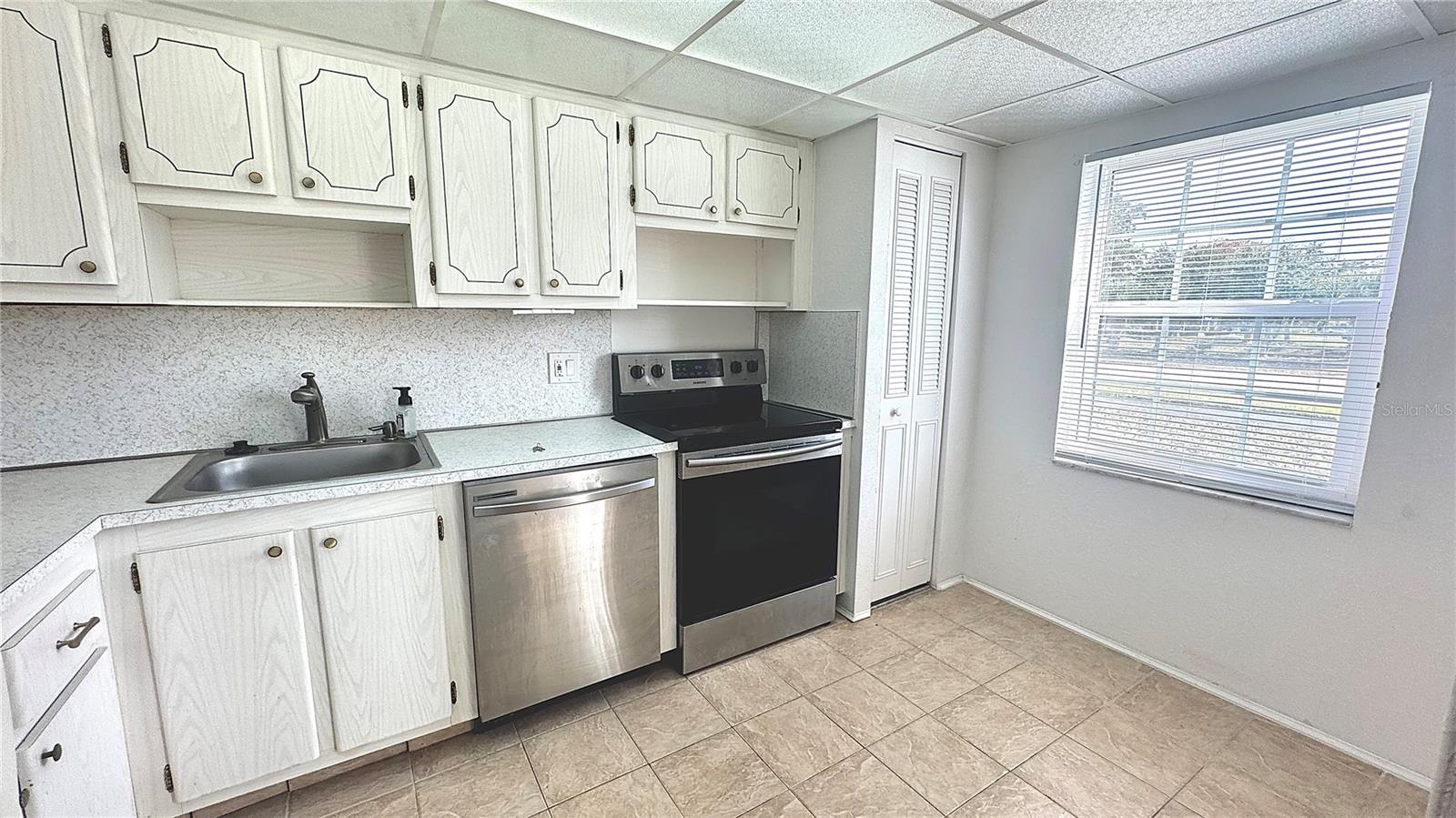 CROSSWINDS COLONY ONE CONDO - Residential