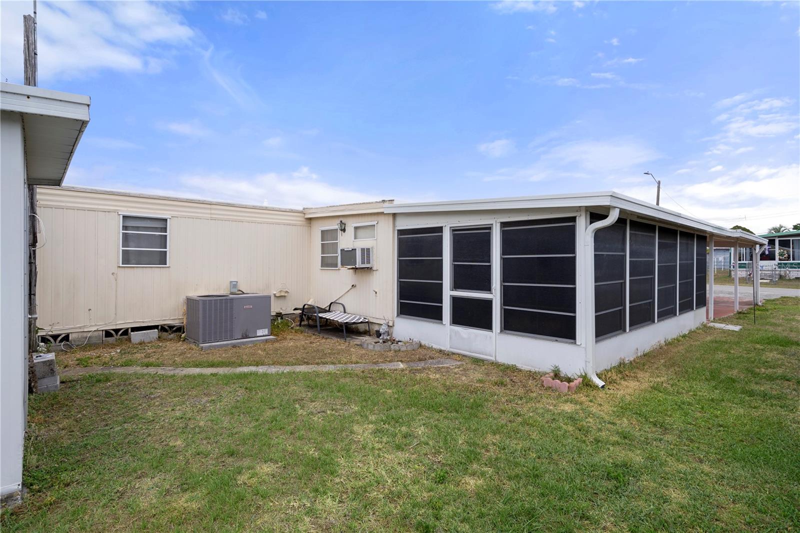 FLORIDA TRAILER ESTATES - Residential