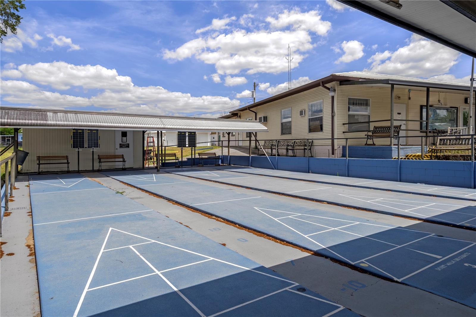 FLORIDA TRAILER ESTATES - Residential