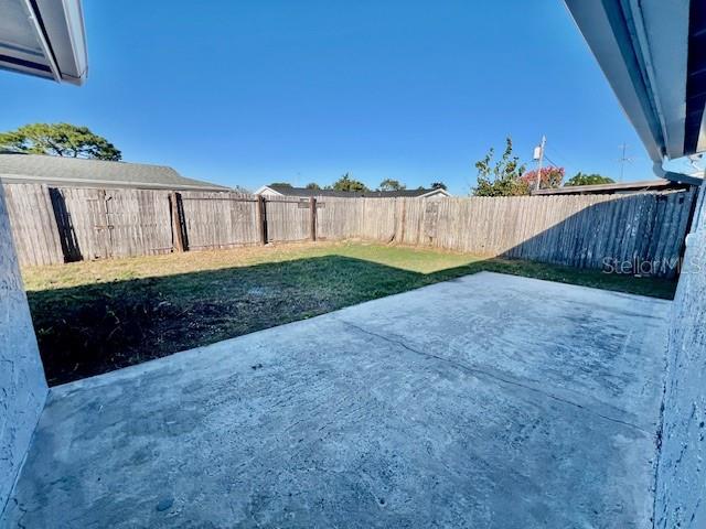 TAHITIAN HOMES - Residential Lease