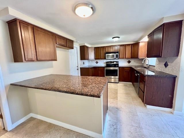 TAHITIAN HOMES - Residential Lease