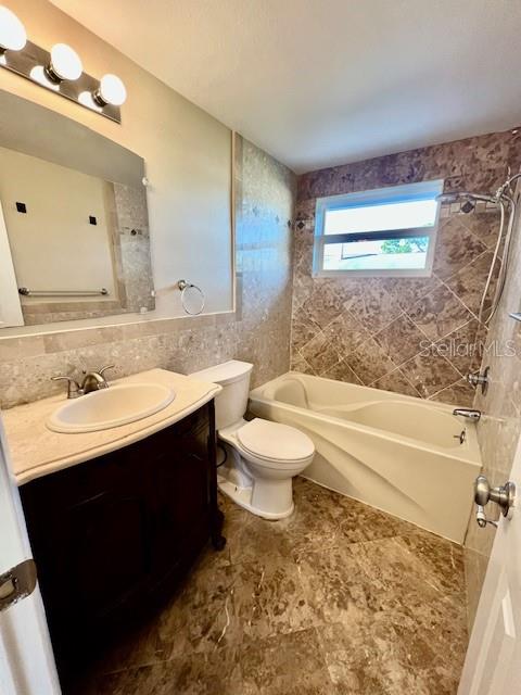 TAHITIAN HOMES - Residential Lease