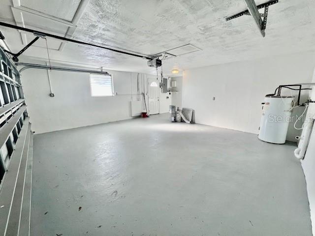 TAHITIAN HOMES - Residential Lease