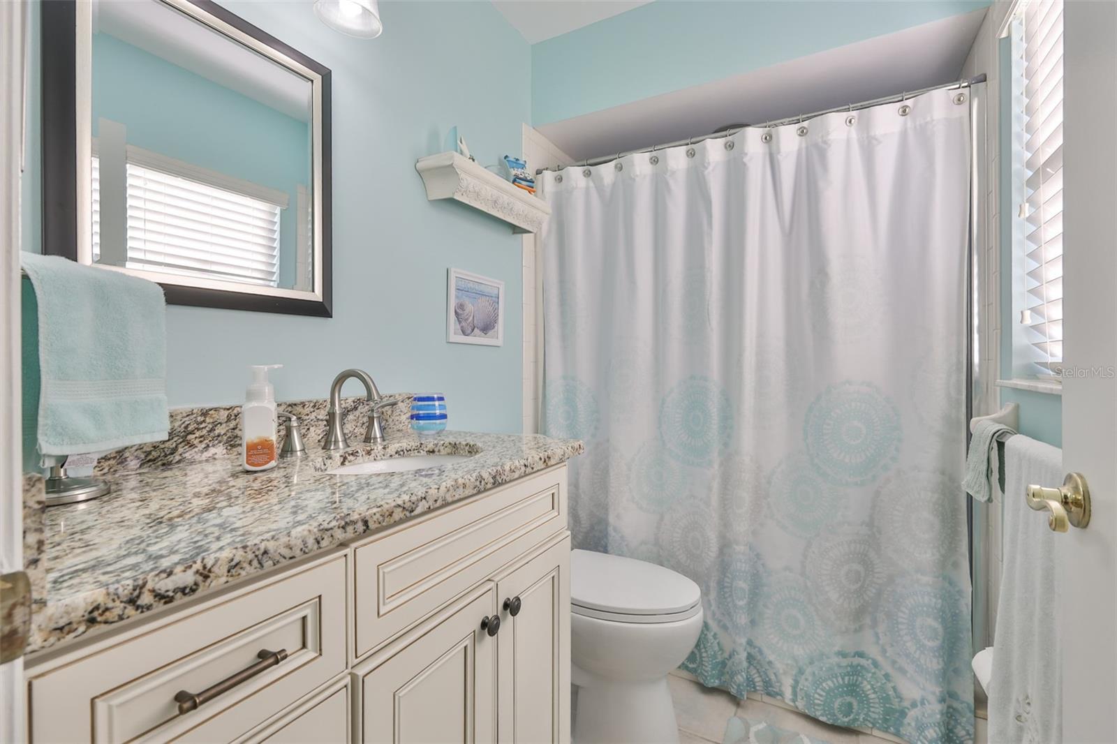 LANCASTER II CONDO - Residential