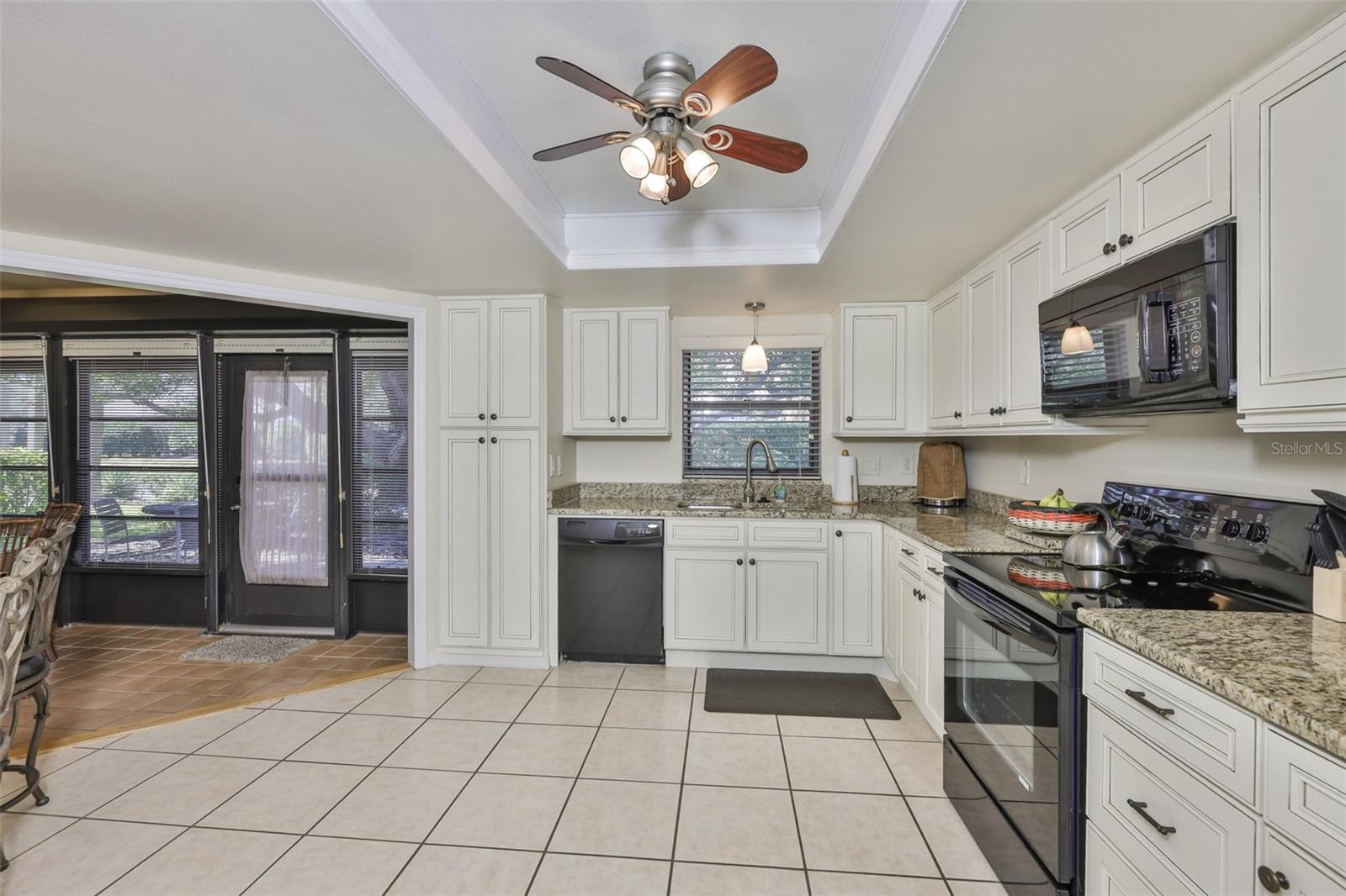 LANCASTER II CONDO - Residential