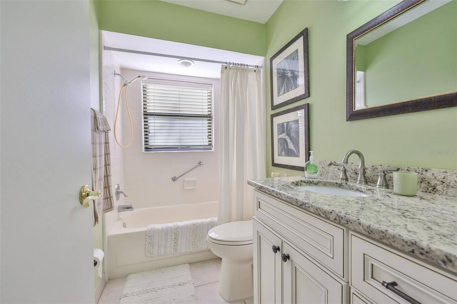 LANCASTER II CONDO - Residential