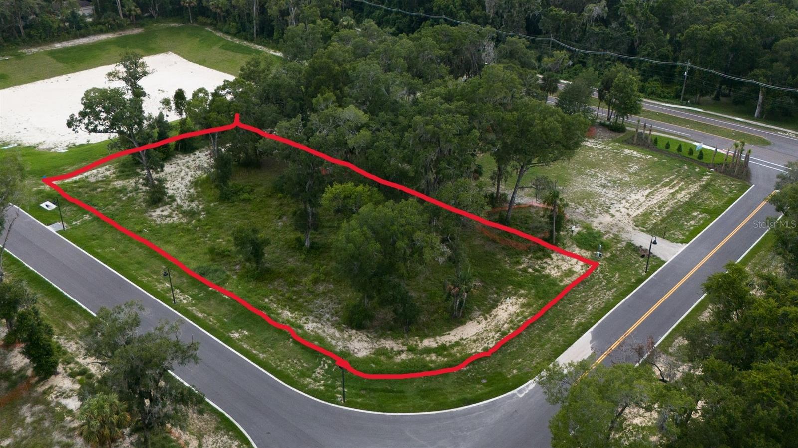 1704 MAGNOLIA BLUFF CIR