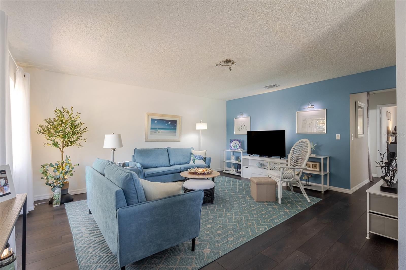 401 DORCHESTER PLACE 55