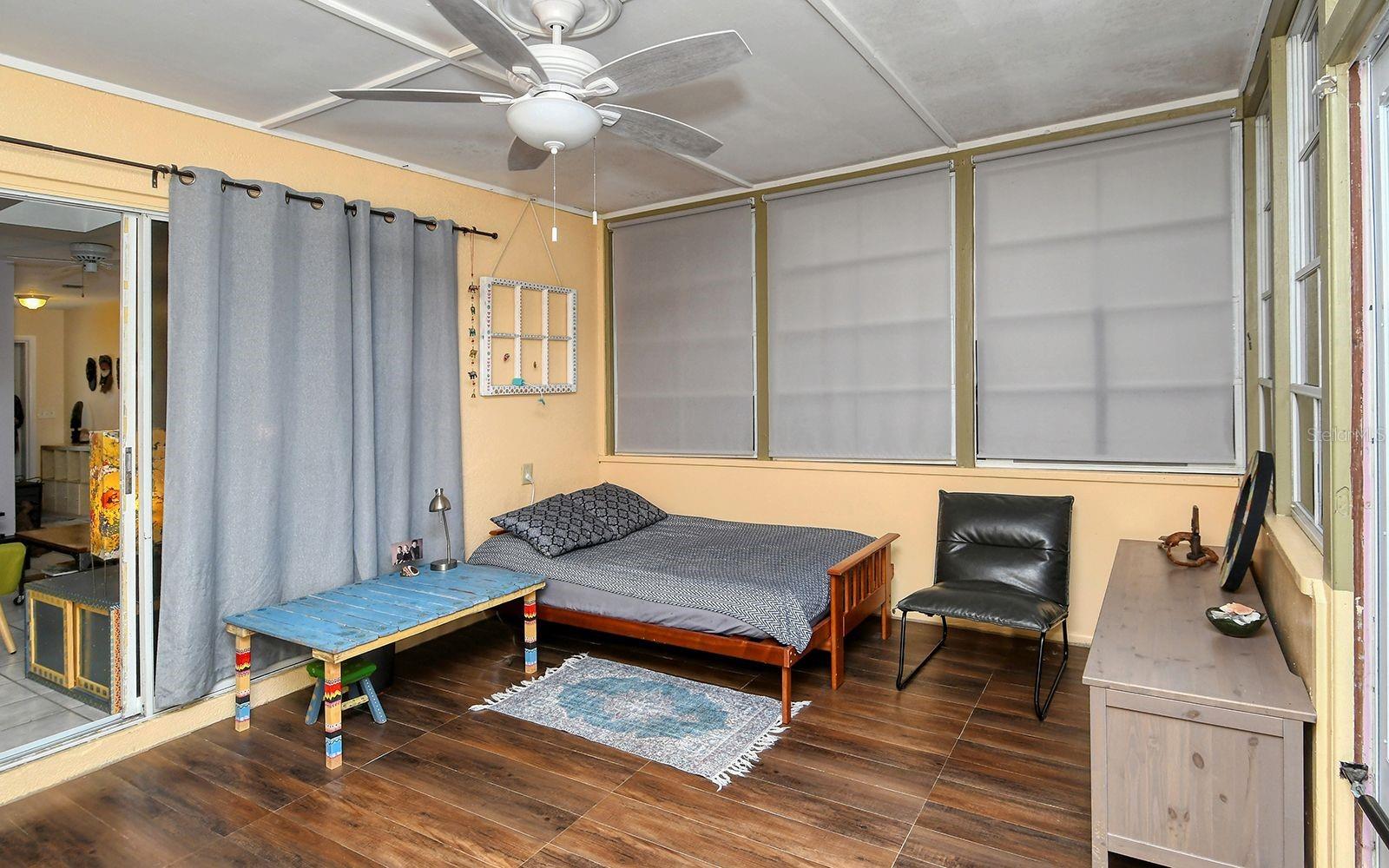 SARASOTA SPGS - Residential