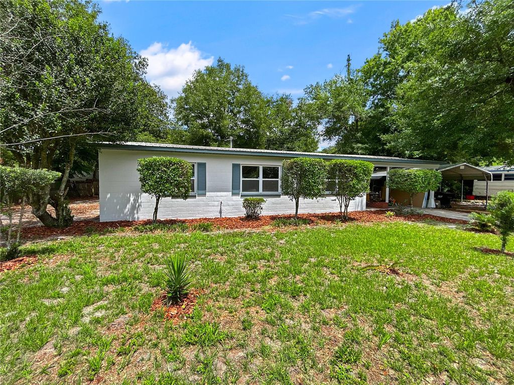 Photo of 1507 NE 12th Terrace, Gainesville, FL 32601 (MLS # V4949344)