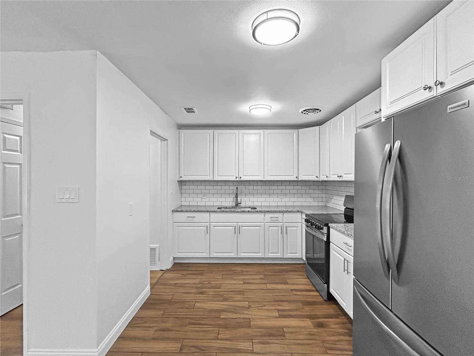 HIGHLAND COURT #4 - Residential