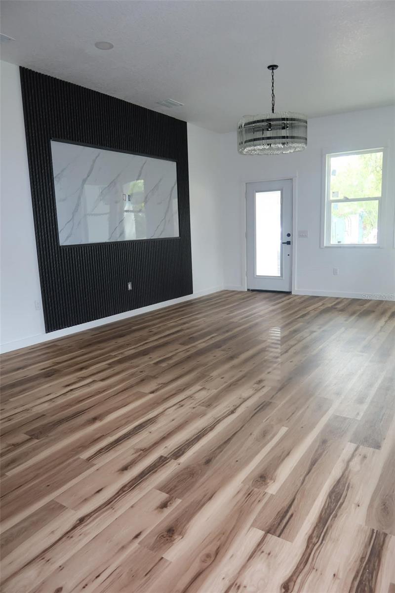 LINCOLN HEIGHTS - Residential