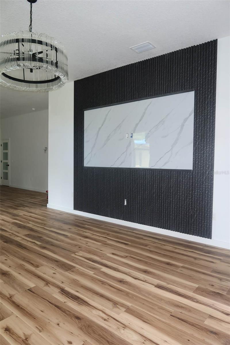 LINCOLN HEIGHTS - Residential