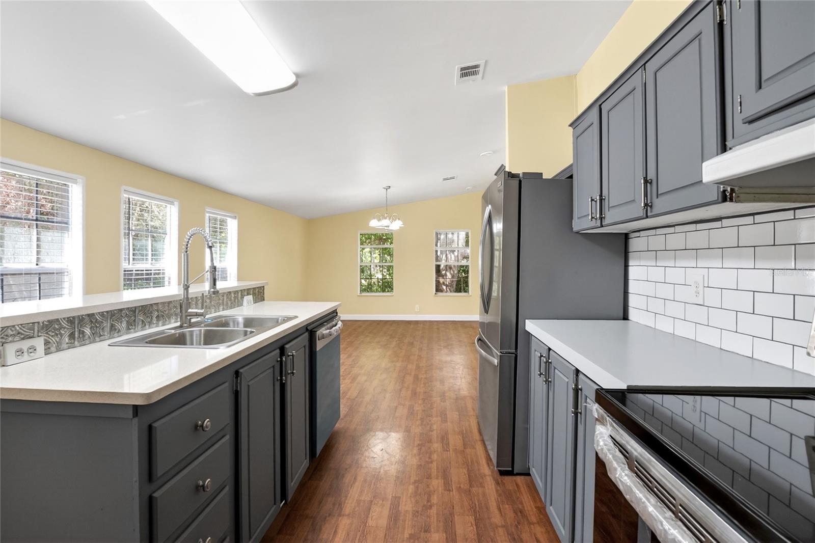 KENT ACRES - Residential