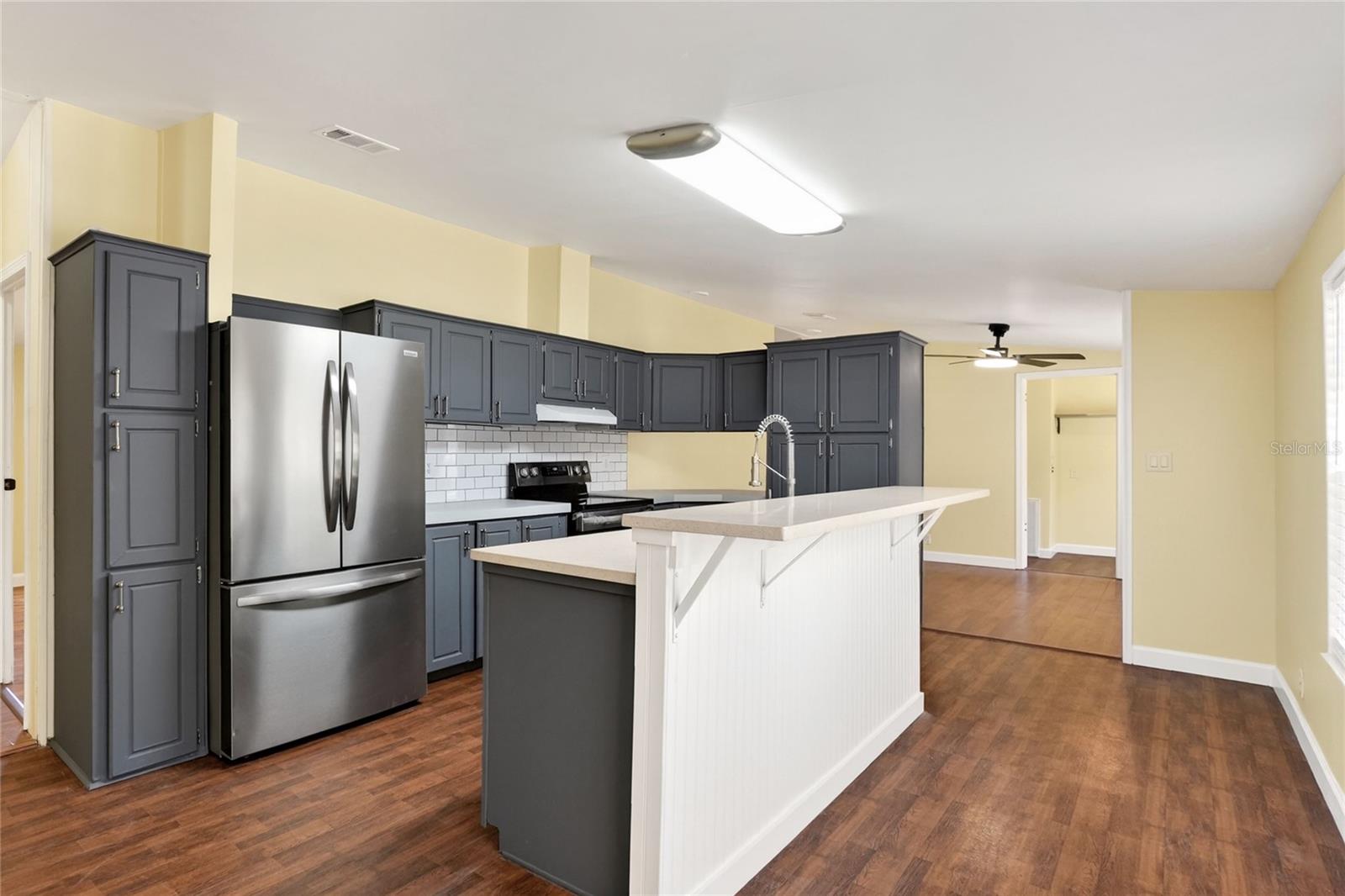 KENT ACRES - Residential