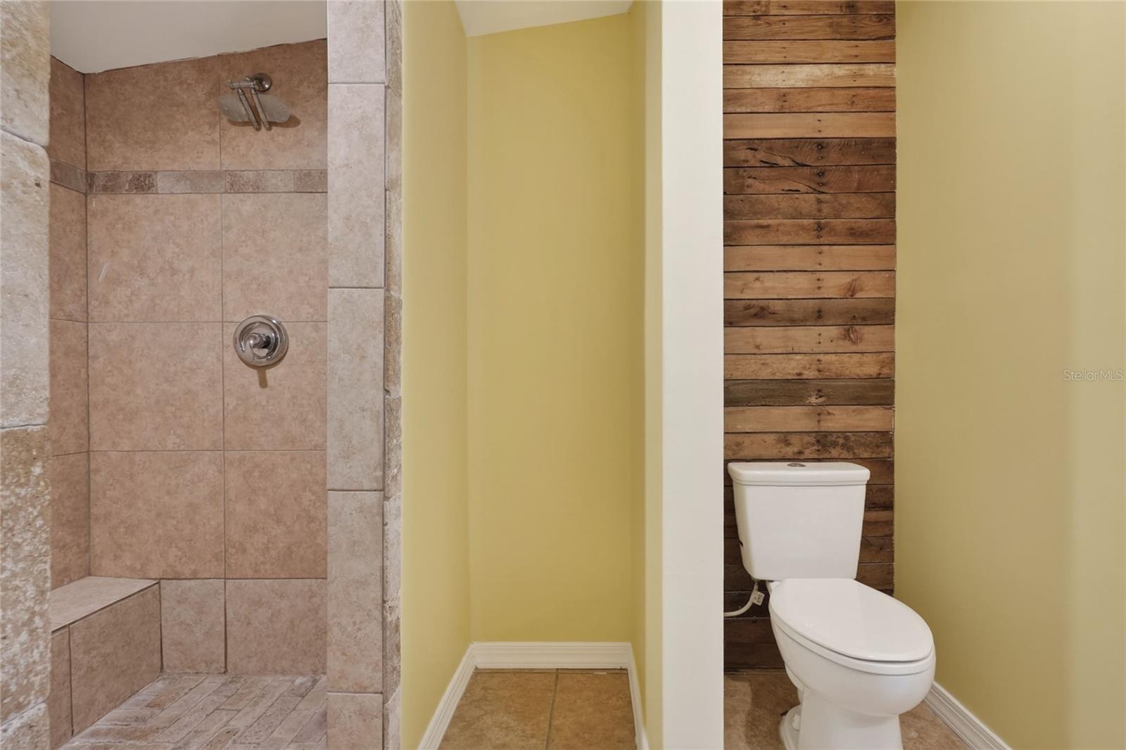 KENT ACRES - Residential