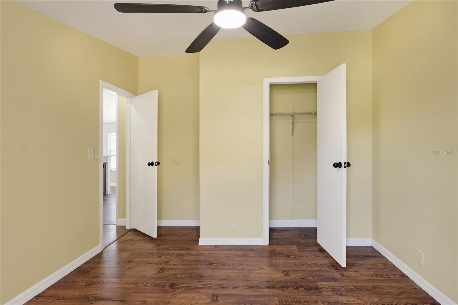 KENT ACRES - Residential