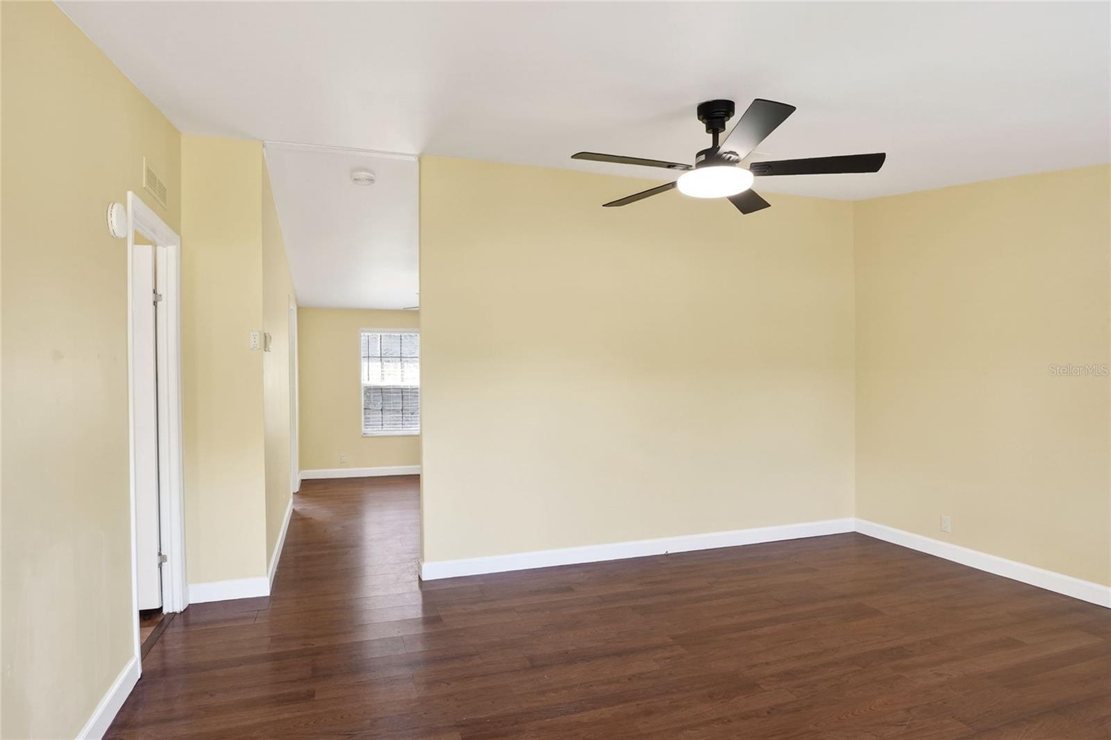 KENT ACRES - Residential