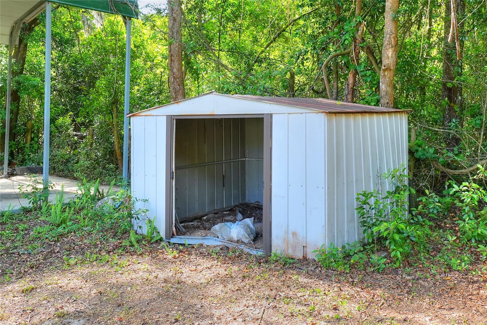 KENT ACRES - Residential