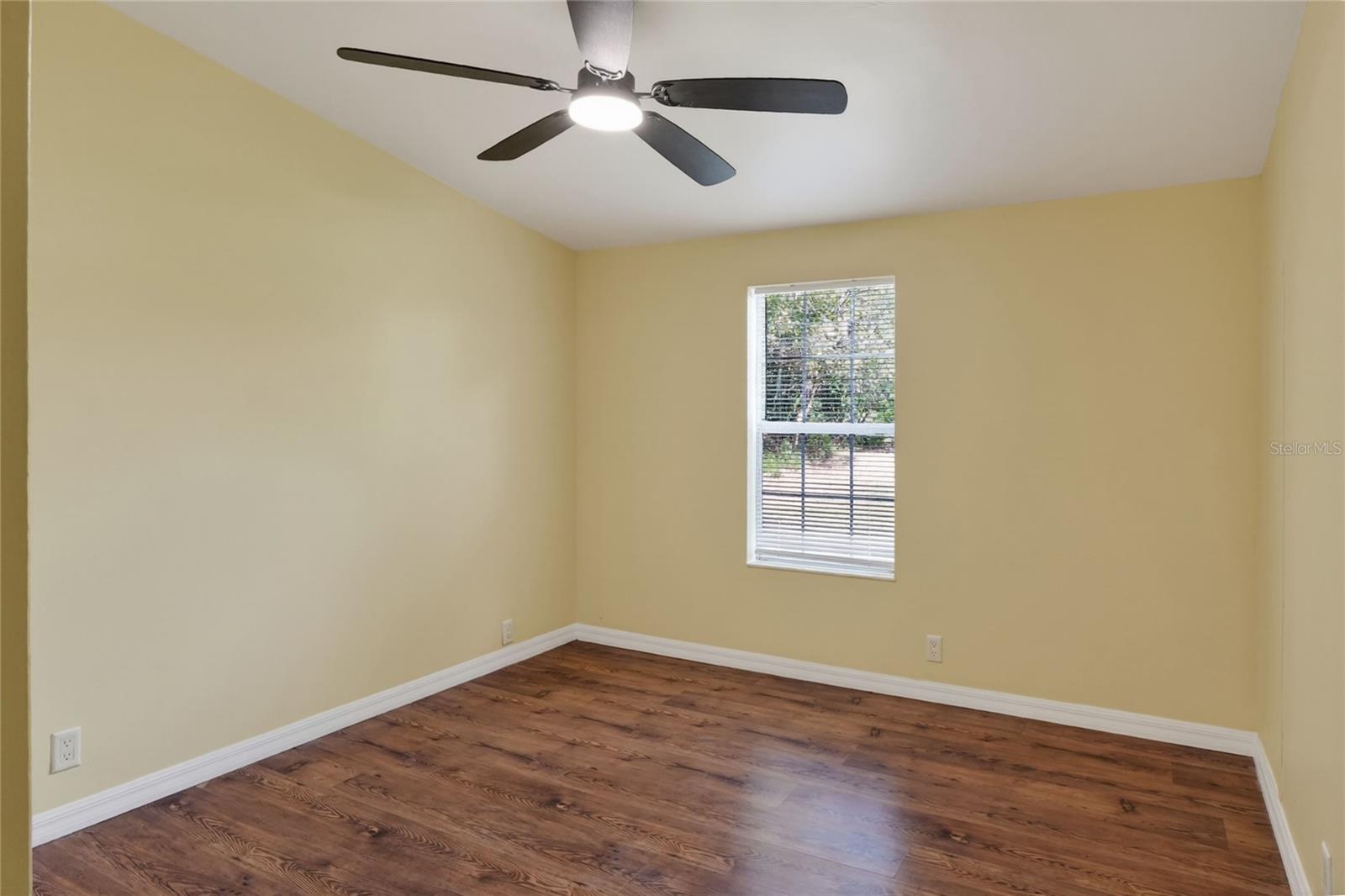 KENT ACRES - Residential