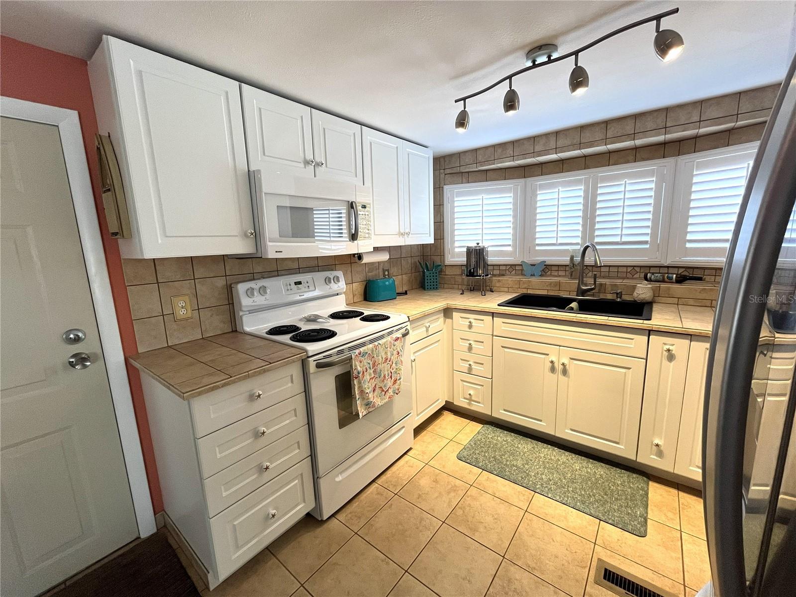 TRAILER ESTATES FOURTH ADD - Residential