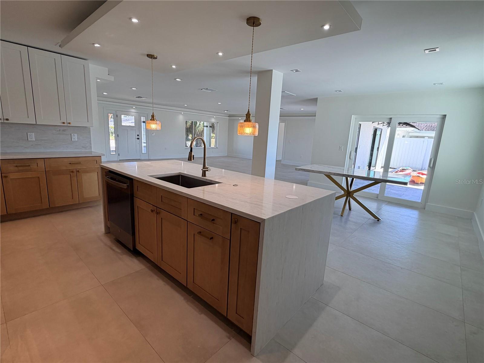 DANA SHORES UNIT 6 SEC - Residential Lease