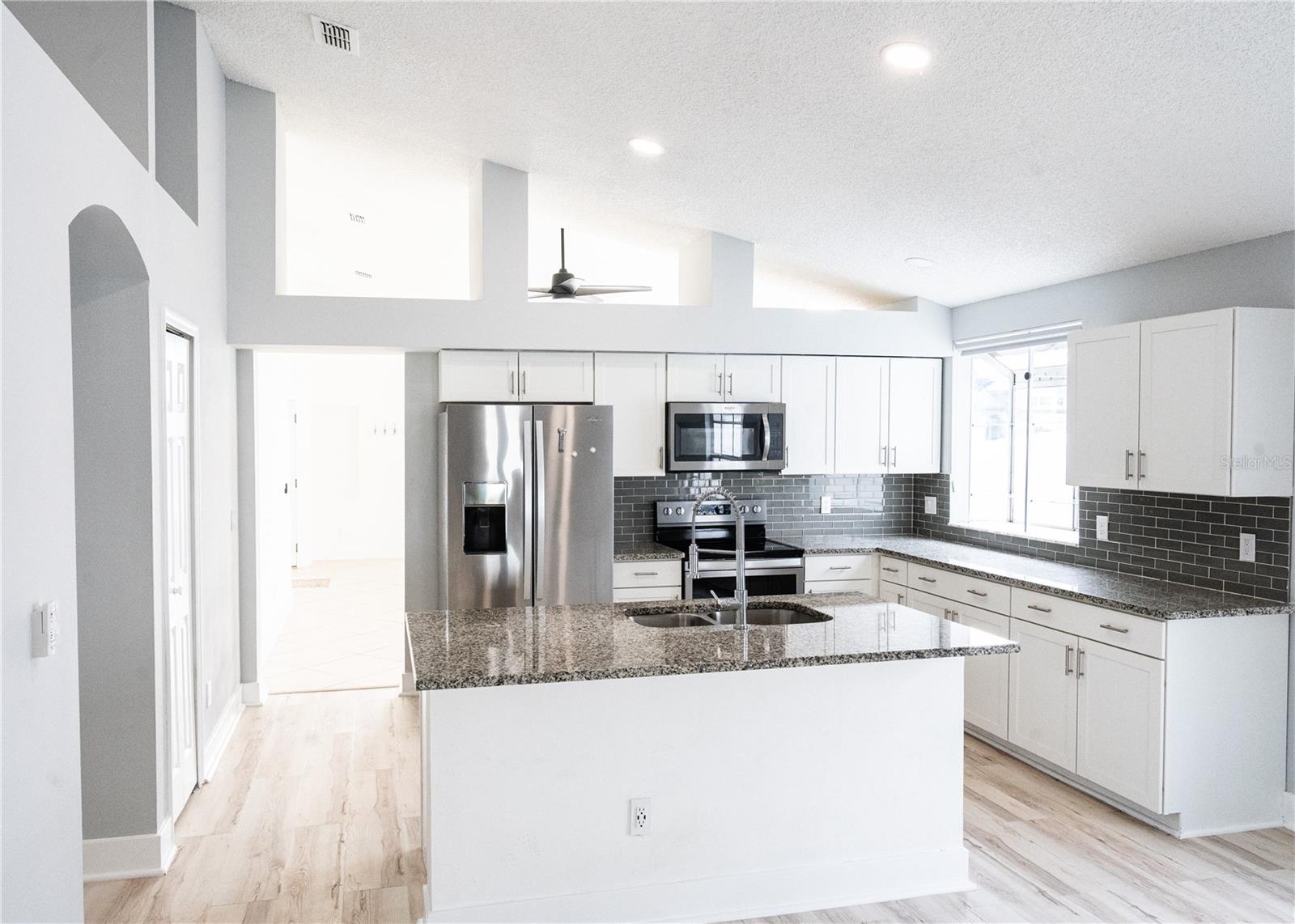 ISLAND CLUB AT RIO PINAR LAKES - Residential