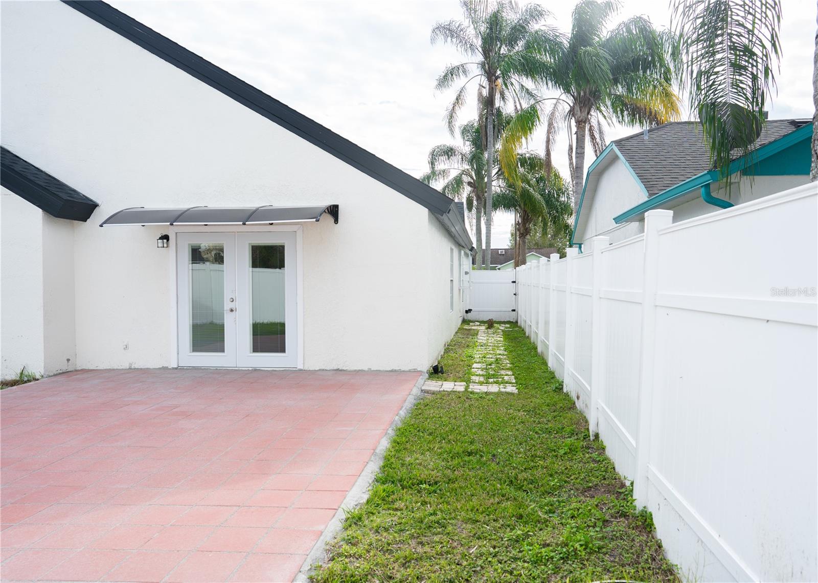 ISLAND CLUB AT RIO PINAR LAKES - Residential