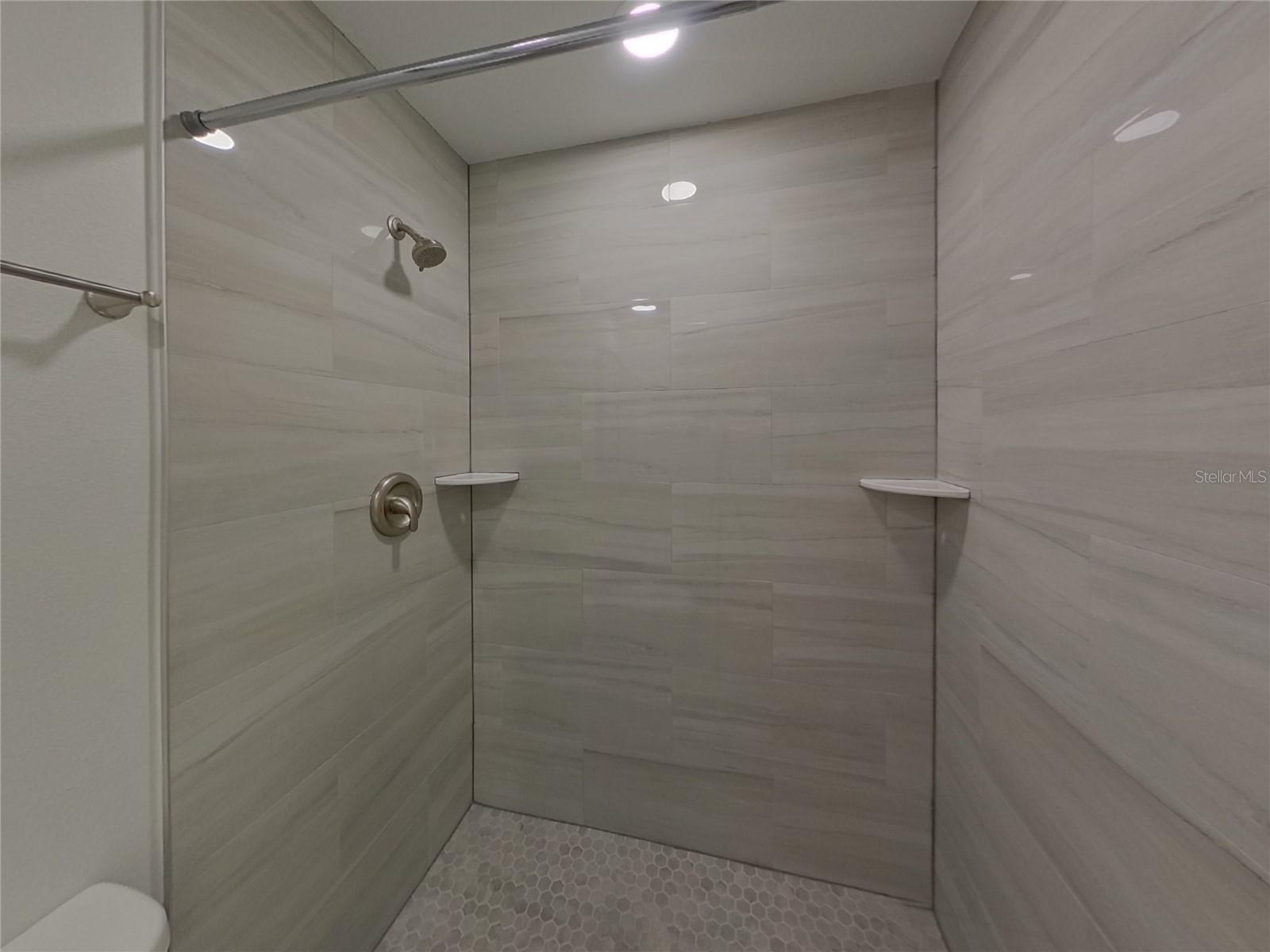 WASHINGTON TERRACE - Residential Lease