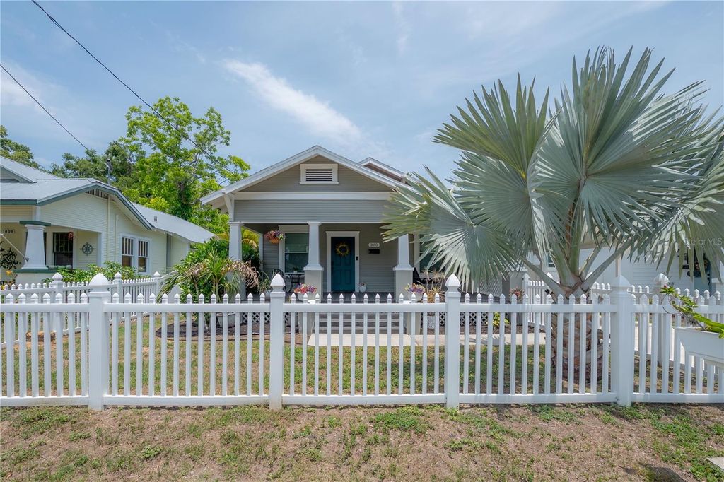 Photo of 1010 E Curtis Street, Tampa, FL 33603 (MLS # TB8511666)