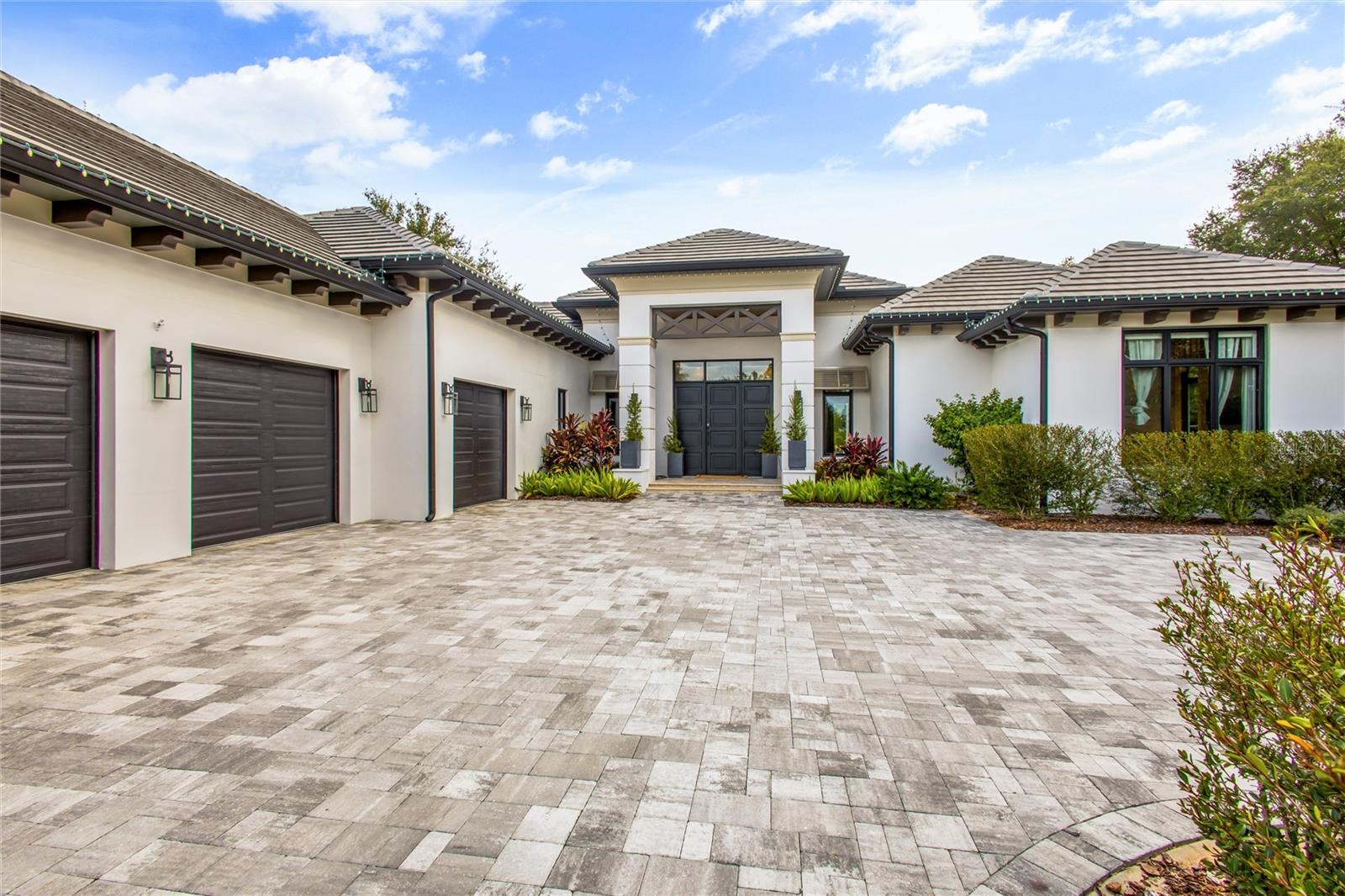 BELLA COLLINA - Residential