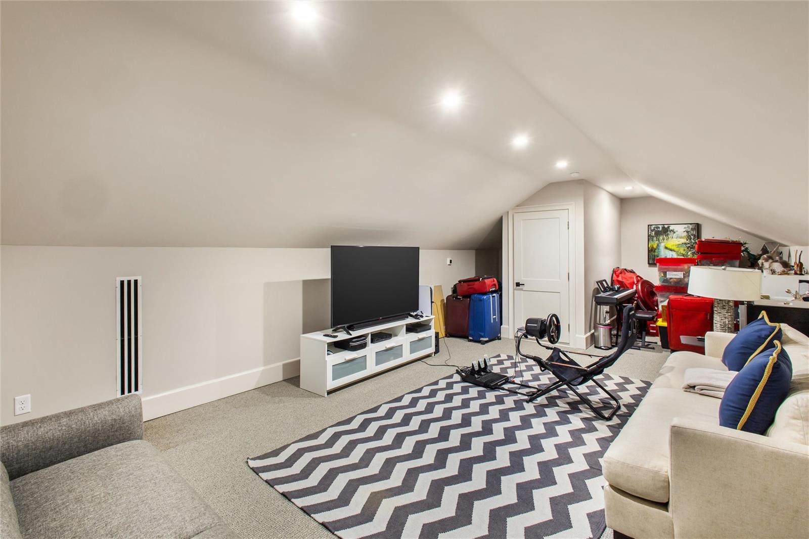 BELLA COLLINA - Residential