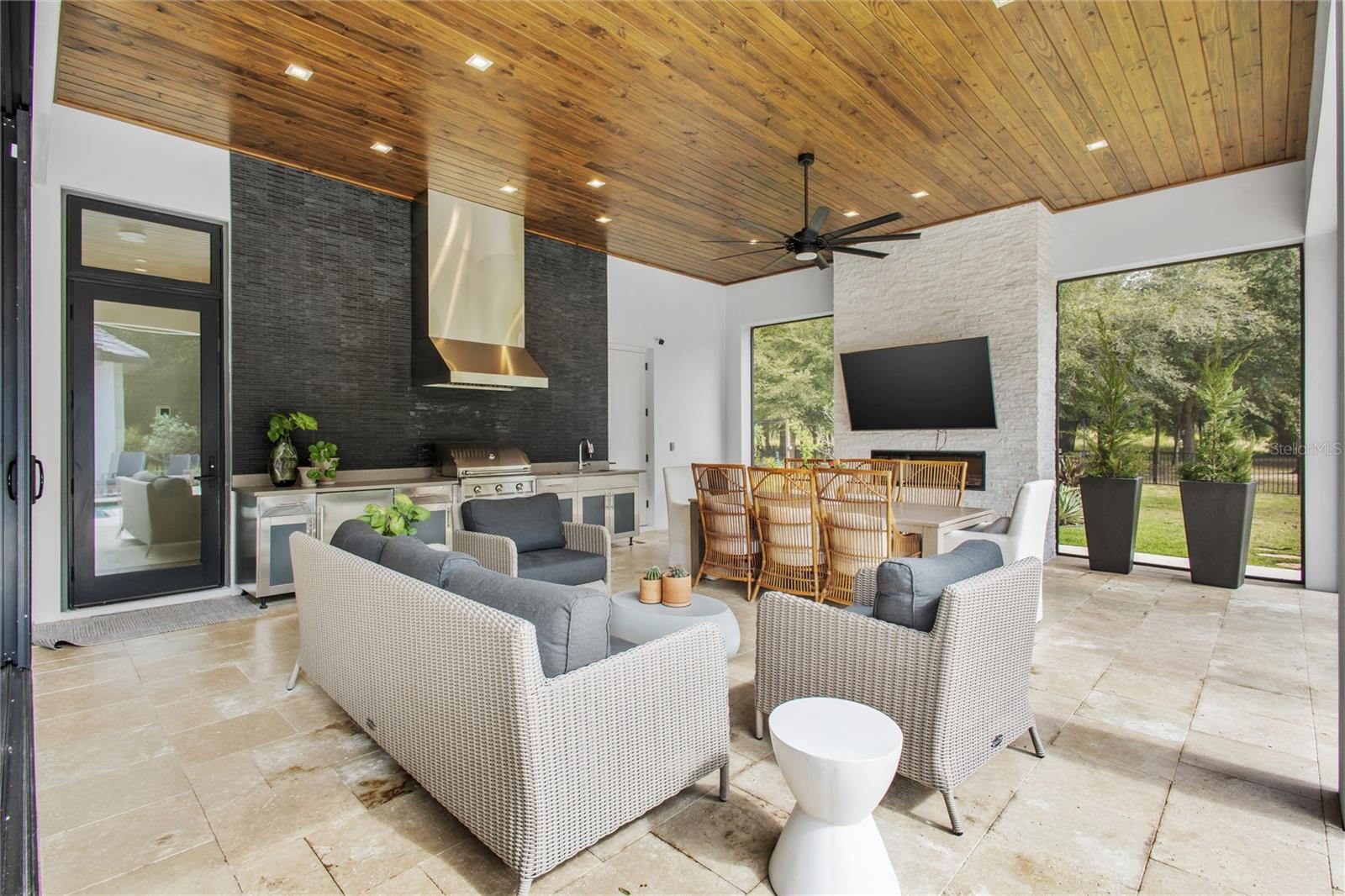 BELLA COLLINA - Residential