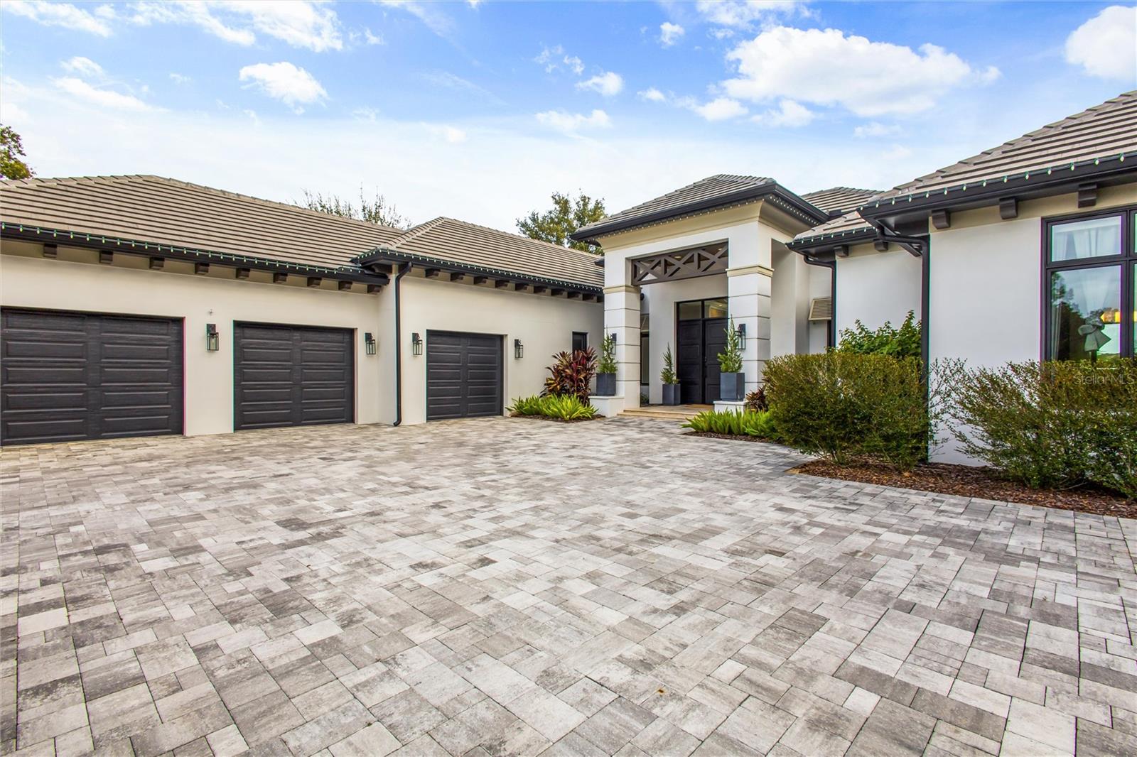 BELLA COLLINA - Residential