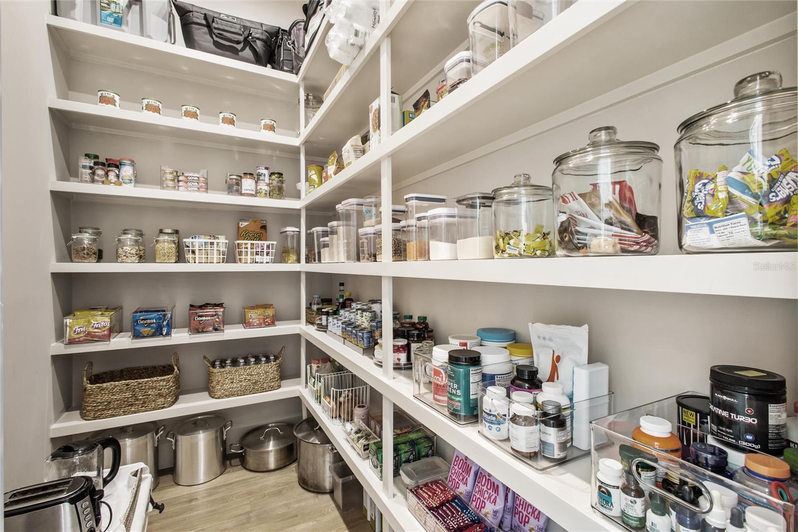 BELLA COLLINA - Residential